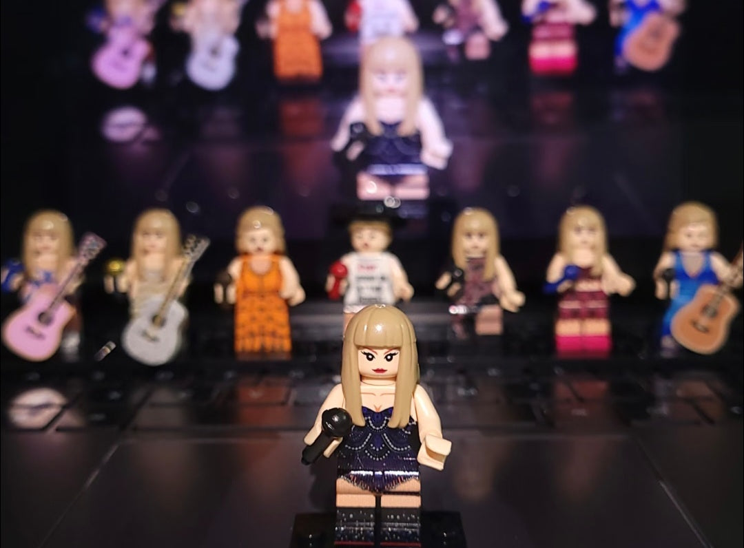 Taylor Swift Pop Singer Minifigures Lot Of 8