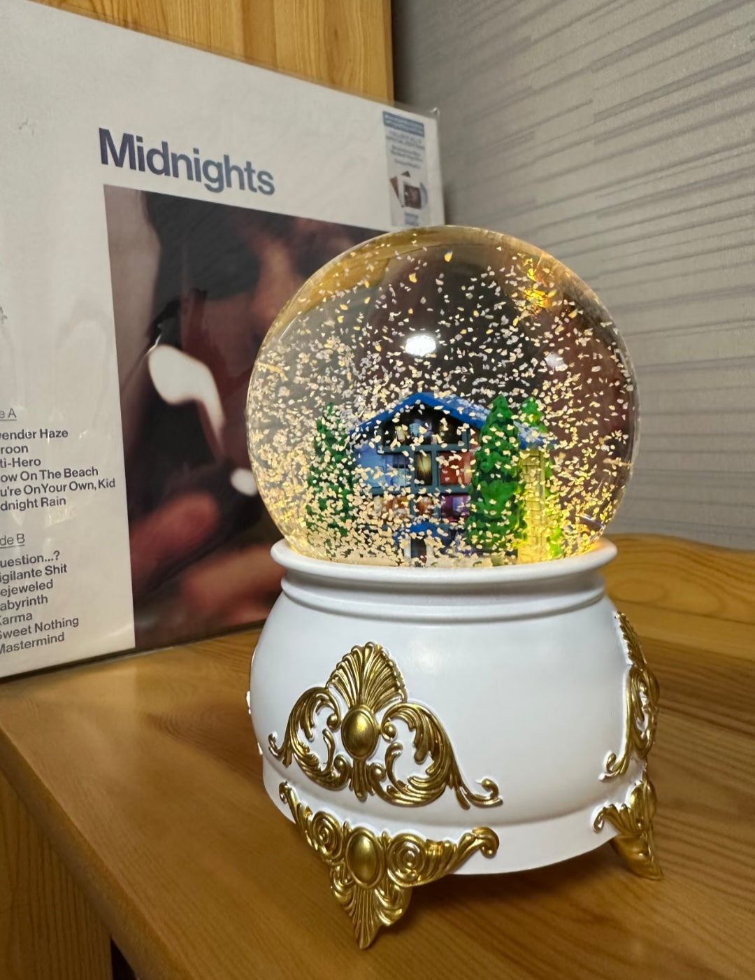 Lover House Snowglobe