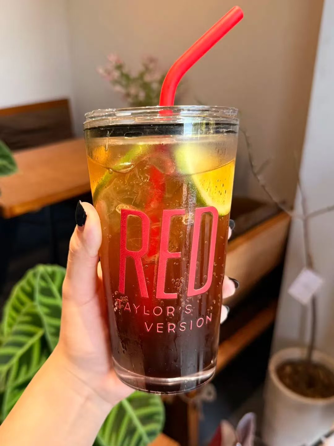 RED Glass Tumbler 18oz
