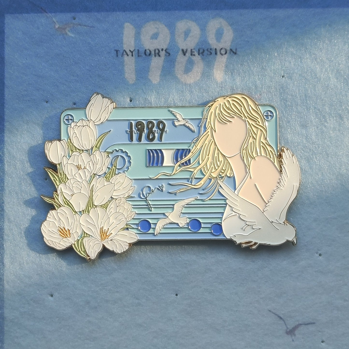 Taylor Swift 1989 Enamel Metal Brooch Pin
