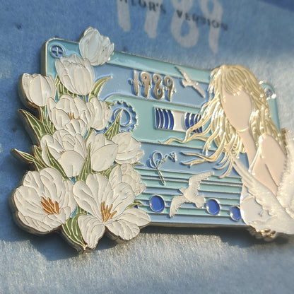 Taylor Swift 1989 Enamel Metal Brooch Pin
