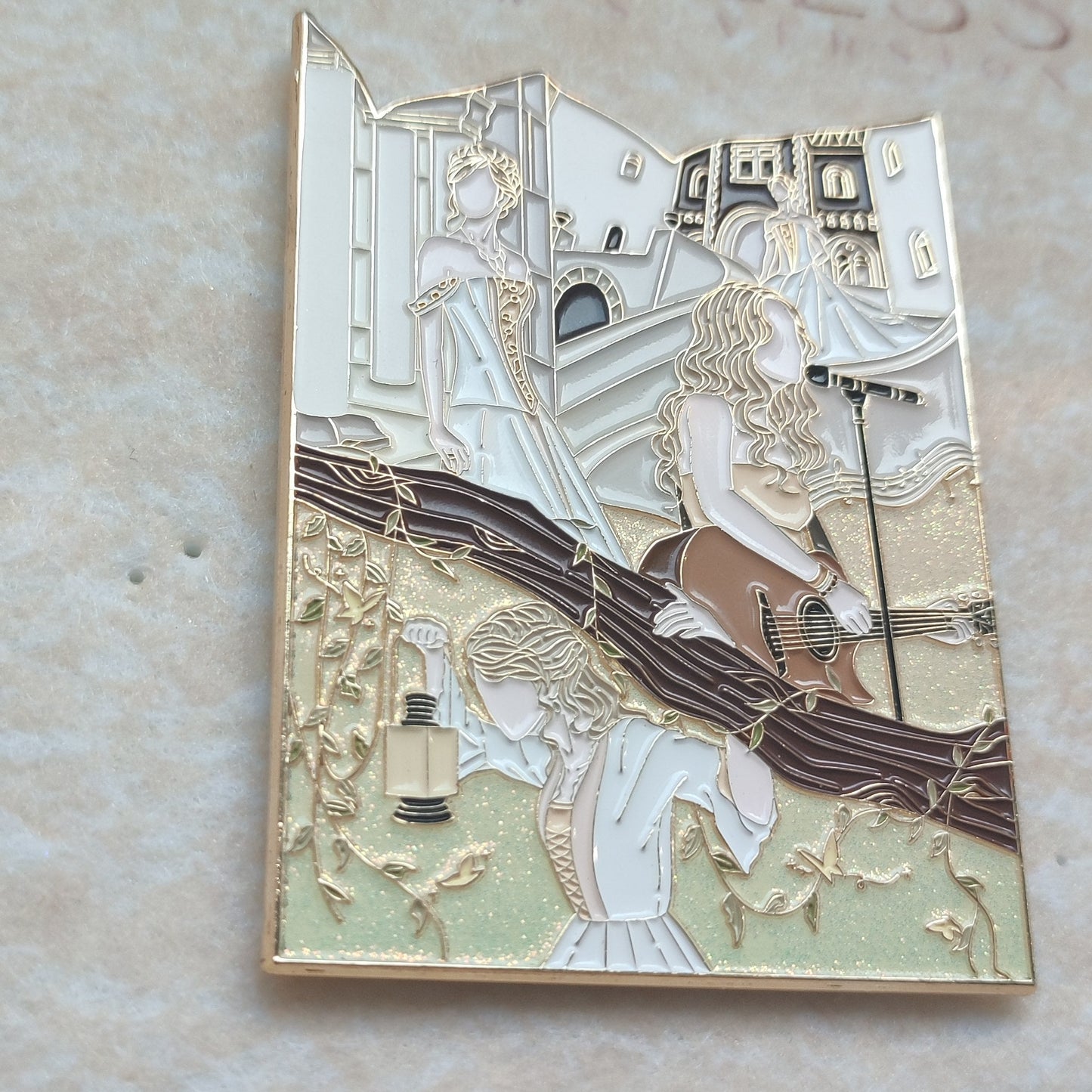 Taylor Swift FEARLESS Enamel Metal Brooch Pin